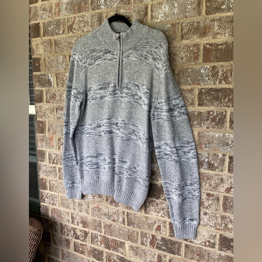 Method Brand Men's Grey Long Sleeve 1/4 Zip Mock Neck Sweater Size Large - Picture 2 of 11